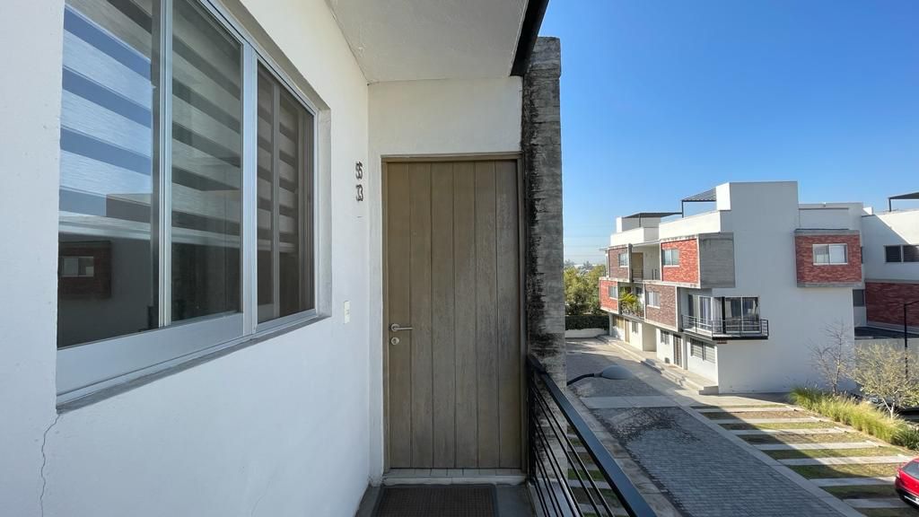 Entrada del departamento